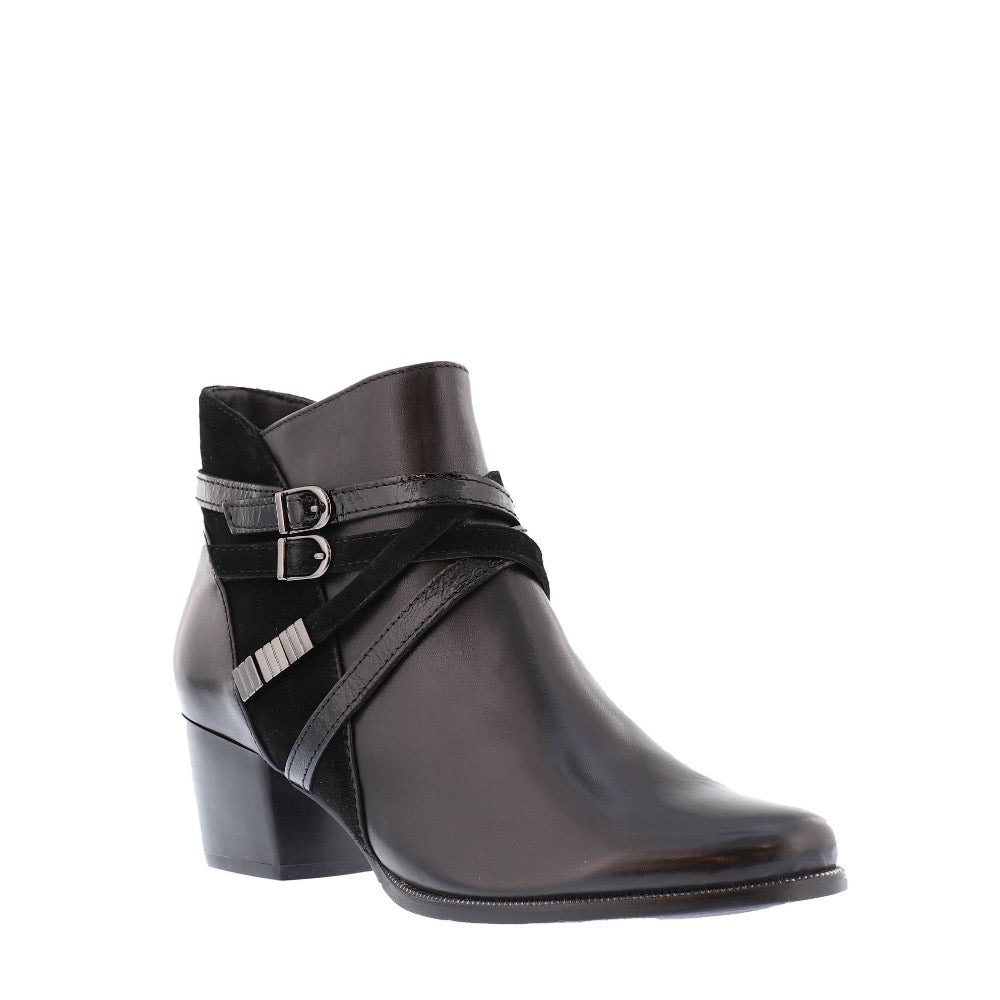 Dark Slate Gray Regarde Le Ciel Women's Isabel-120 Block Heel Ankle Black Leather