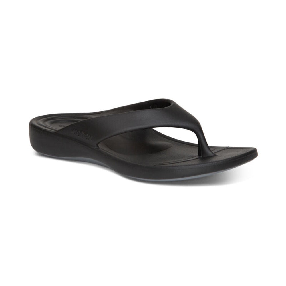 Dark Slate Gray Aetrex Women's Maui Flips Black