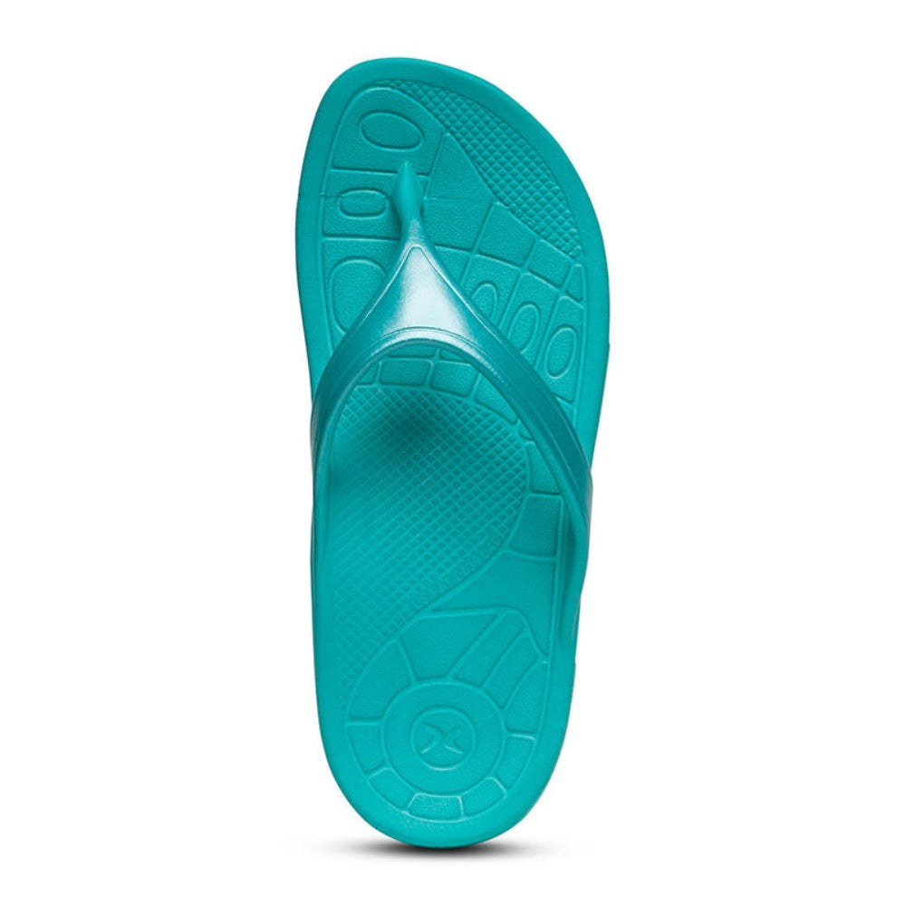 Dark Cyan Aetrex Women's Fiji Orthotic Flips Aqua