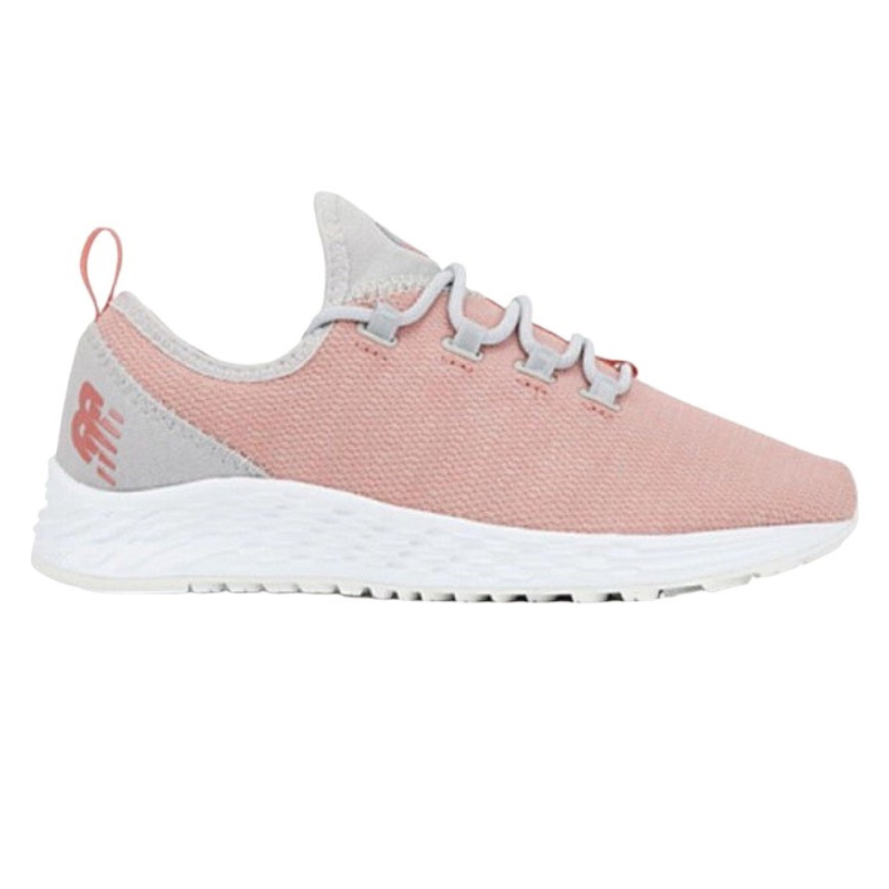 Light Gray New Balance Women's Fresh Foam Arishi