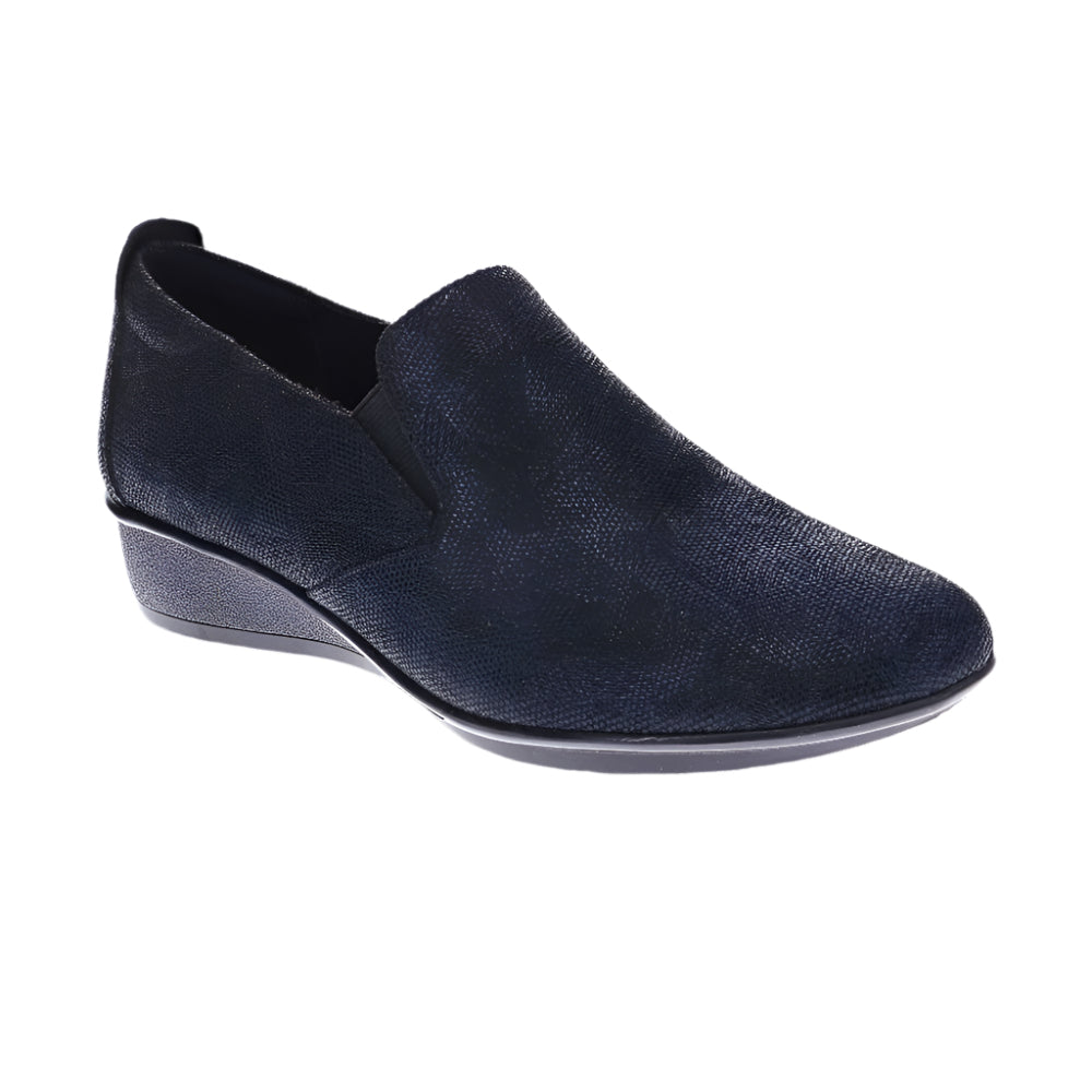 Dark Slate Gray Revere Women's Jamaica Slip On Loafer Black Angle