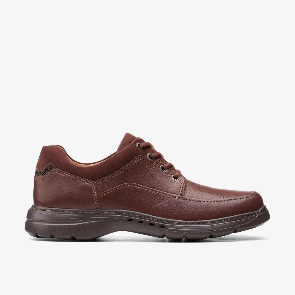 Dark Slate Gray Clarks Men's Un Brawley Lace Mahogany Tumbled Leather