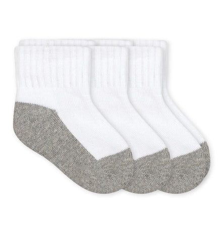 Jefferies Socks Boys and Girls Seamless Smooth Toe Sport Quarter Cut Socks White / Grey 3 Pack