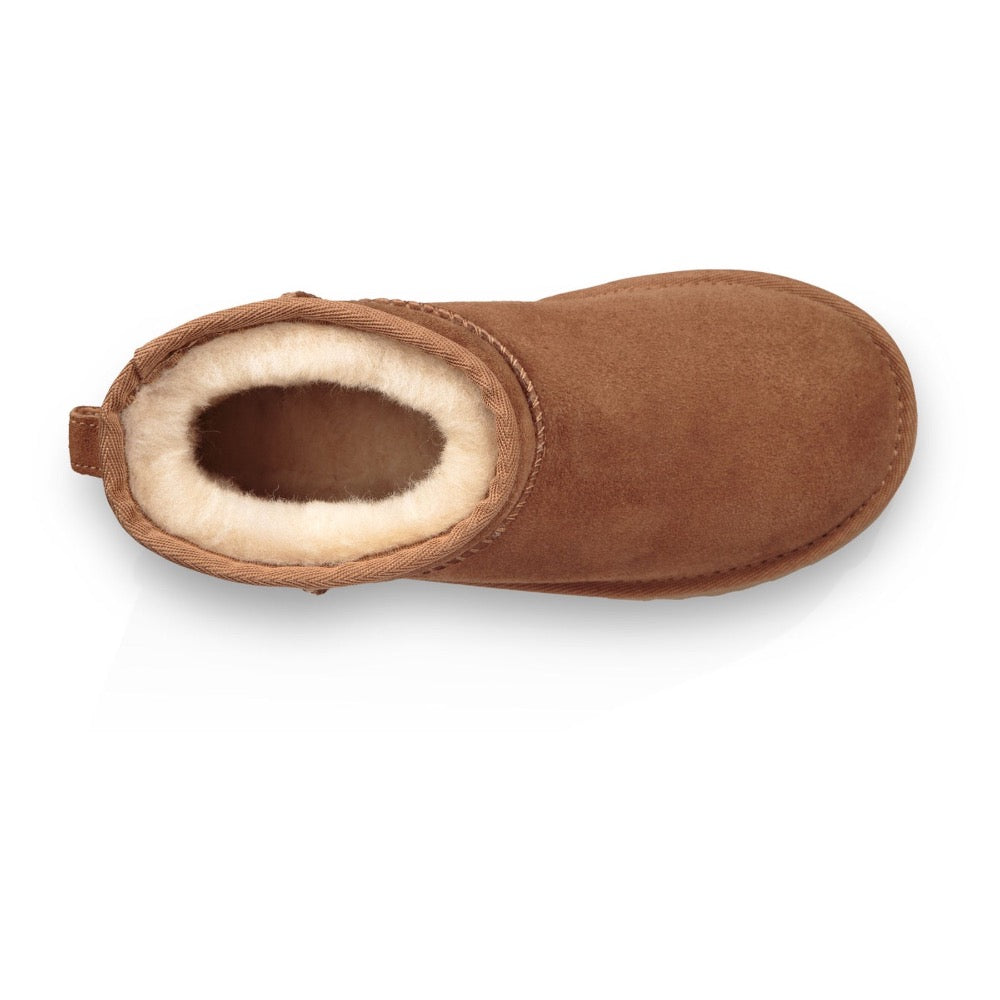 Sienna Ugg Big Girls Classic Mini II Suede Boot Chestnut
