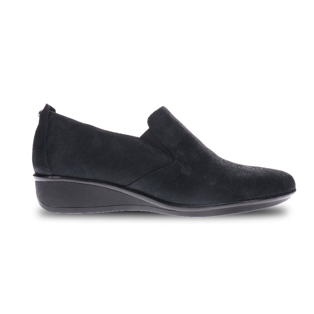 Dark Slate Gray Revere Women's Jamaica Slip On Loafer Black Angle